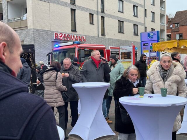 Porzer Weihnachtsmarkt mit Wunschbaum-Aktion 2024