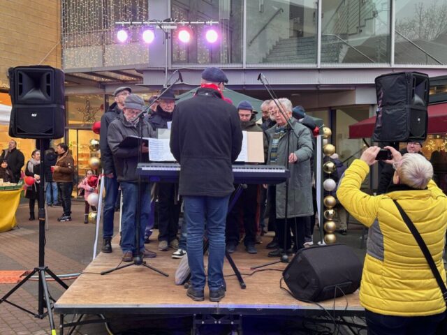Porzer Weihnachtsmarkt mit Wunschbaum-Aktion 2024